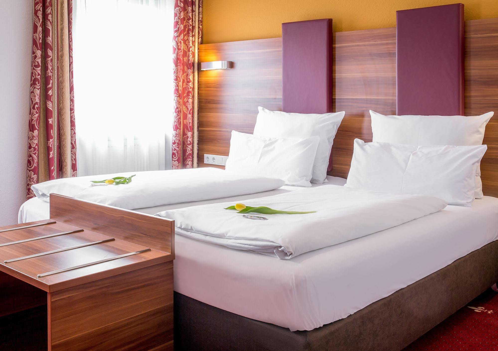 Tiptop Burgschmiet Garni 3* Norymberga